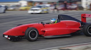 Formula Renault élményvezetés KakucsRing 3 kör