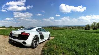 Audi R8 V8 420 LE élményvezetés KakucsRing 10 kör