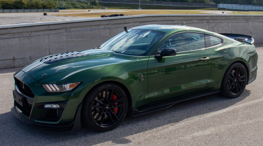 Ford Mustang Shelby élményvezetés Euroring 4 kör