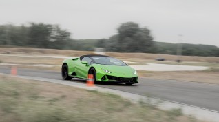 Lamborghini Huracán Evo Spyder élményvezetés KakucsRing 5 kör