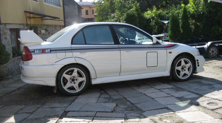 Mitsubishi Lancer EVO VI élményvezetés rallykrossz pályán 4,5 km