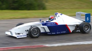 Formula BMW élményvezetés KakucsRing 7 kör