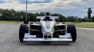 Formula BMW élményvezetés KakucsRing 7 kör
