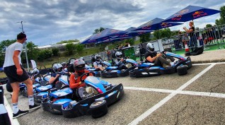 Gokartozás a Hungaroring gokartpályáján 1 fő részére 3X8 perc