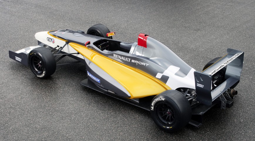 Forma autó élményvezetés Renault versenyautóval párosan 2X12 kör