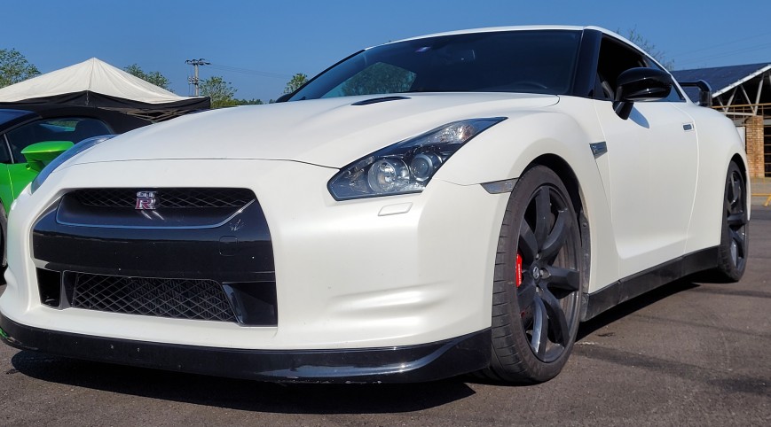 Nissan GT-R vezetés KakucsRing 3 kör