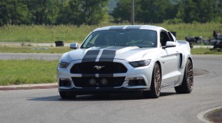 Ford Mustang GT Eleanor élményvezetés KakucsRing 3 kör