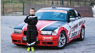 Drift vezetés gyerekeknek BMW E36 versenyautóval 15 perc