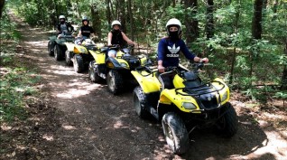 Quad Túra Pároknak Domonyvölgyben 2 quad 2 fő 1,5 óra