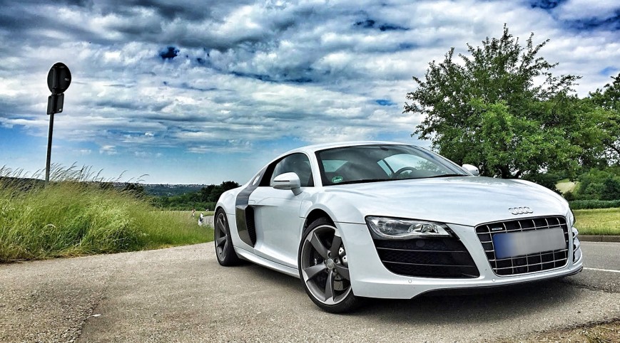 Audi R8 V8 420 LE élményvezetés KakucsRing 3 kör