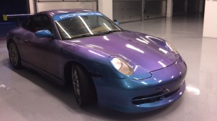Porsche 911 versenyautó élményvezetés KakucsRing 4 kör